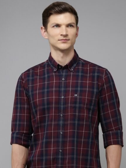 Arrow Manhattan Slim Fit Opaque Checked Pure Cotton Casual Shirt