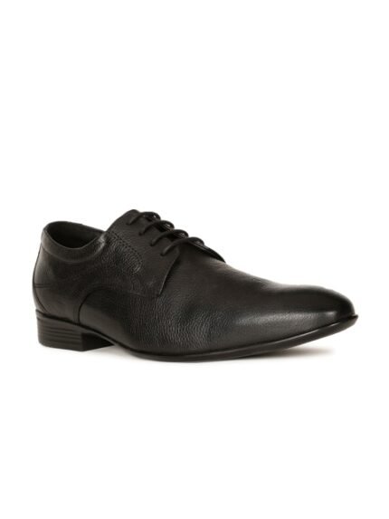 Bata Men Round Toe Leather Formal Oxfords