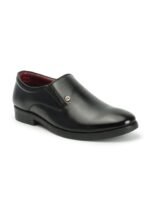 Carlton London Men Textured Formal Slip-On Shoes