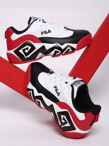 FILA MB-LOW Men Colourblocked Leather Sneakers