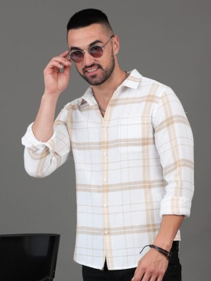 HERE&NOW Checked Spread Collar Cotton Slim Fit Casual Shirt