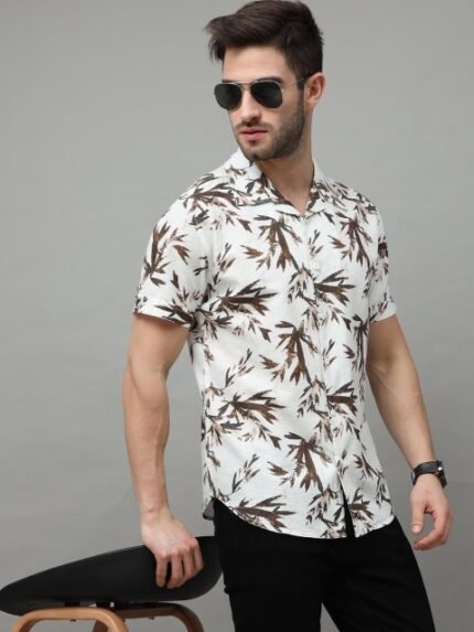 HERE&NOW Men Cream-Coloured Slim Fit Tropical Printed Casual Shirt