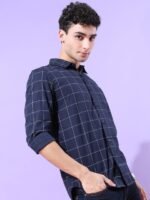 HIGHLANDER Men Navy Blue Slim Fit Checked Casual Shirt