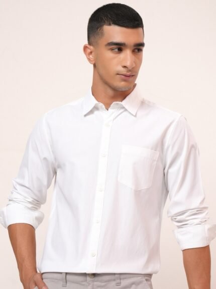 HIGHLANDER Slim Fit Spread Collar Casual Shirt