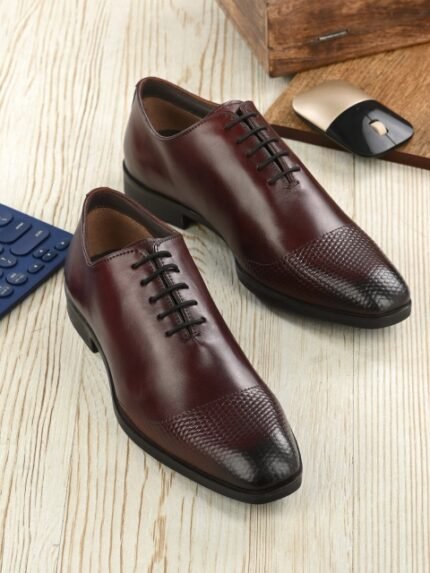 House of Pataudi Men Leather Formal Oxfords Shoes