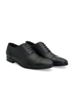 House of Pataudi Men Leather Textured Brogues