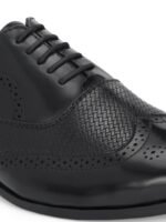 House of Pataudi Men Textured Formal Oxford Shoes