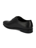 INVICTUS Men Black Solid Formal Oxford Shoes