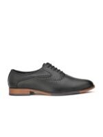 INVICTUS Men Black Textured Formal Oxfords