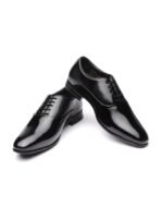 INVICTUS Men Black Textured Formal Oxfords