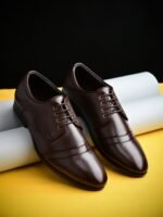 INVICTUS Men Brown PU Textured Oxford Shoes