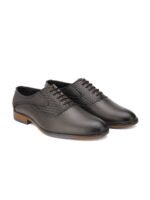INVICTUS Men Brown Textured Formal Oxfords