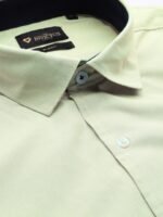 INVICTUS Men Easy Care Green Solid Slim Fit Sustainable Formal Shirt