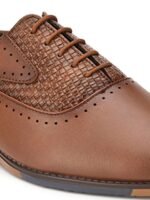 INVICTUS Men Tan Textured Formal Oxfords