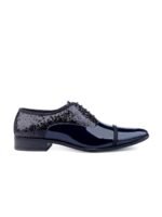 INVICTUS Men Textured Formal Oxfords