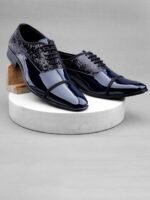 INVICTUS Men Textured Formal Oxfords