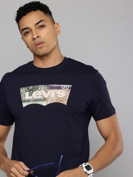 Levis Pure Cotton Brand Logo Printed Slim Fit T-shirt