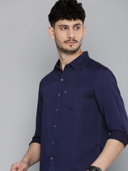 Levis Self Design Slim Fit Textured Casual Shirt