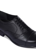 Liberty Men Black Solid Leather Formal Oxfords