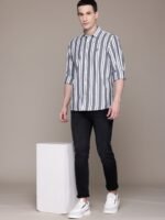 Nautica Pure Cotton Seersucker Classic Fit Striped Casual Shirt