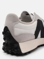 New Balance Men Colourblocked 327 Sneakers