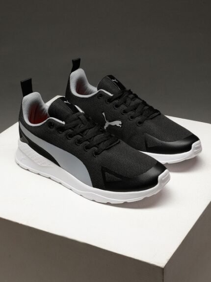 Puma Men Comp Colourblocked Sneakers