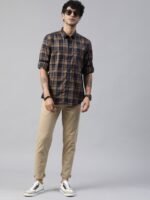 Roadster Men Beige & Blue Regular Fit Checked Sustainable Casual Shirt