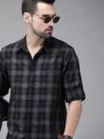 Roadster Men Black & Grey Checked Pure Cotton Casual Shirt