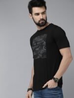 Roadster Men Black & Grey Graphic Printed Pure Cotton T-shirt