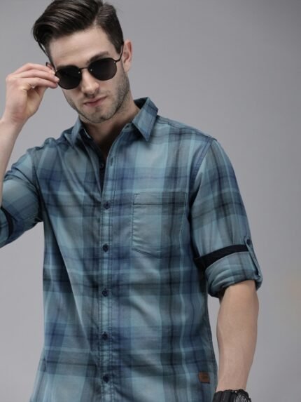 Roadster Men Blue & Black Tartan Checked Pure Cotton Sustainable Casual Shirt