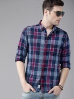 Roadster Men Navy Blue Magenta Pink Regular Fit Checked Casual Shirt