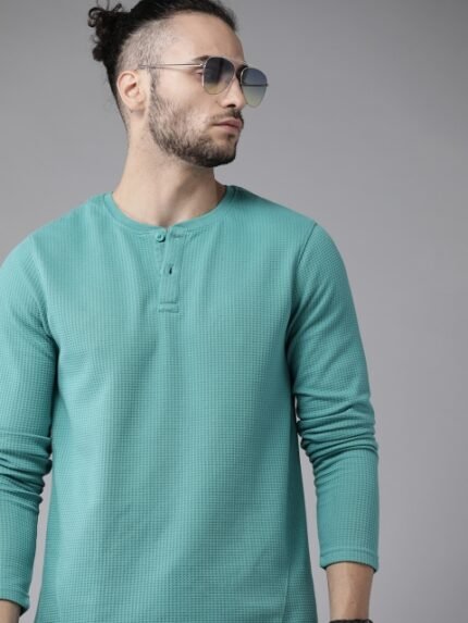 Roadster Men Sea Green Waffle Texture Henley Neck T-shirt