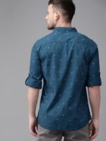 Roadster Men Teal Blue & Black Conversational Printed Pure Cotton Casual Sustainable Shirt