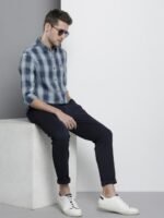 The Indian Garage Co Men Slim Fit Opaque Checked Casual Shirt