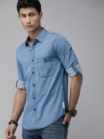 The Roadster Lifestyle Co Men Blue Solid Cotton Chambray Shirt