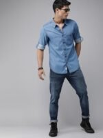 The Roadster Lifestyle Co Men Blue Solid Cotton Chambray Shirt