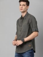 The Roadster Lifestyle Co Men Grey Melange Solid Casual Shirt