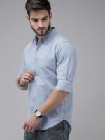 The Roadster Lifestyle Co Men Light Blue Solid Regular Fit Chambray Casual Shirt