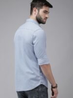 The Roadster Lifestyle Co Men Light Blue Solid Regular Fit Chambray Casual Shirt