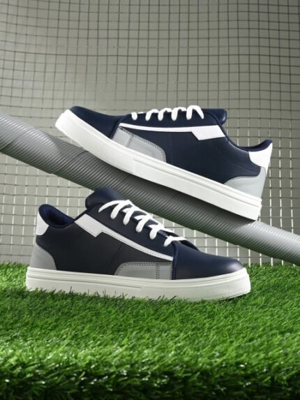 The Roadster Lifestyle Co. Men Navy Blue & White Colourblocked Lightweight Sneakers