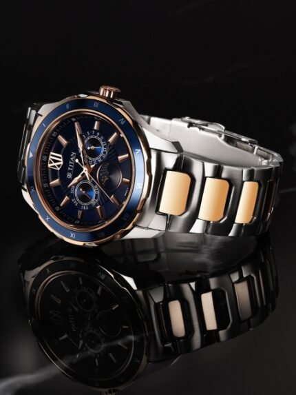 Titan Men Stainless Steel Bracelet Style Straps Analogue Watch