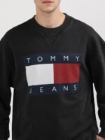 Tommy Hilfiger Men Colourblocked Pockets T-shirt