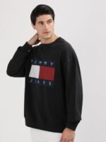 Tommy Hilfiger Men Colourblocked Pockets T-shirt