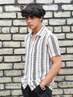 Campus Sutra Classic Vertical Striped Casual Shirt