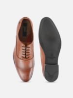 Carlton London Men Textured Leather Formal Oxfords