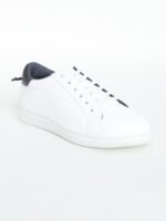 HIGHLANDER Men White Sneakers