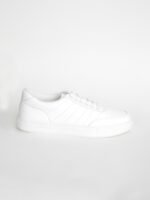 HIGHLANDER Men White Solid Sneakers