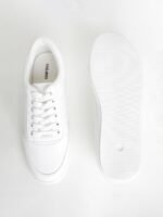 HIGHLANDER Men White Solid Sneakers