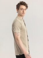 Snitch Straight Slim Fit Spread Collar Short Sleeves Cotton Casual Shirt