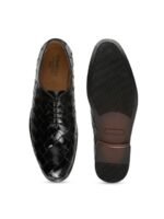 Teakwood Leathers Men Textured Leather Formal Oxfords